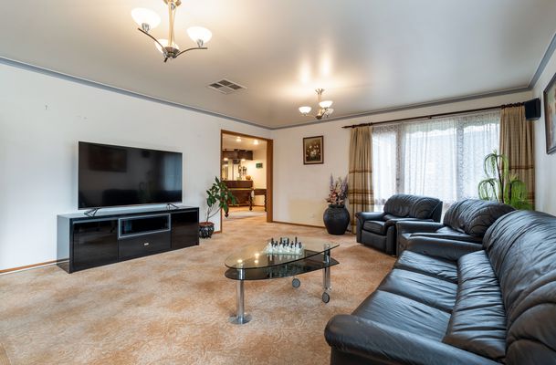 10 Mitford Crescent, Craigieburn
