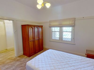 2 Dulhunty Ave, Dubbo