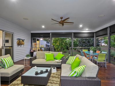 10 PAPERBARK COURT, Woodgate