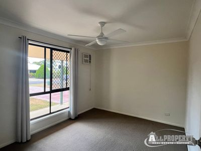 8 Davis Crescent, Gatton