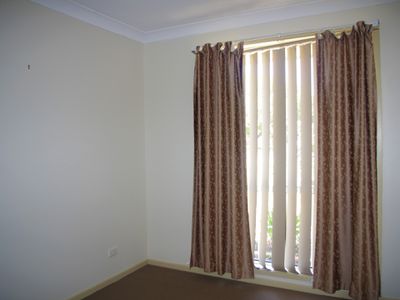 11 Flinders Close, Dubbo