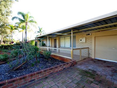 13 Oakajee Ct, Gosnells