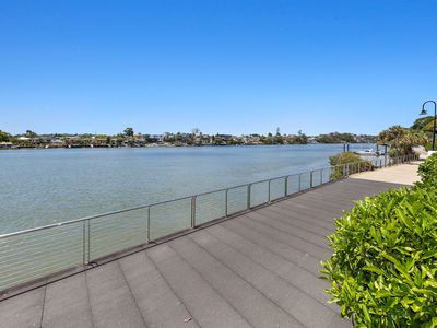 315 / 1 Gray Street, New Farm