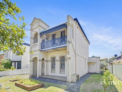 1 / 11 Renwick Street, Marrickville