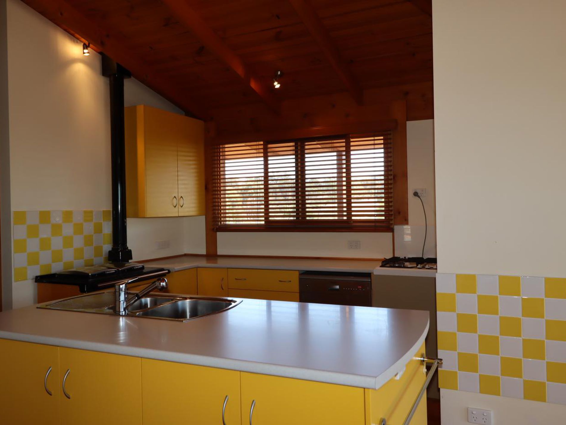 35 Cook Court, Heathcote