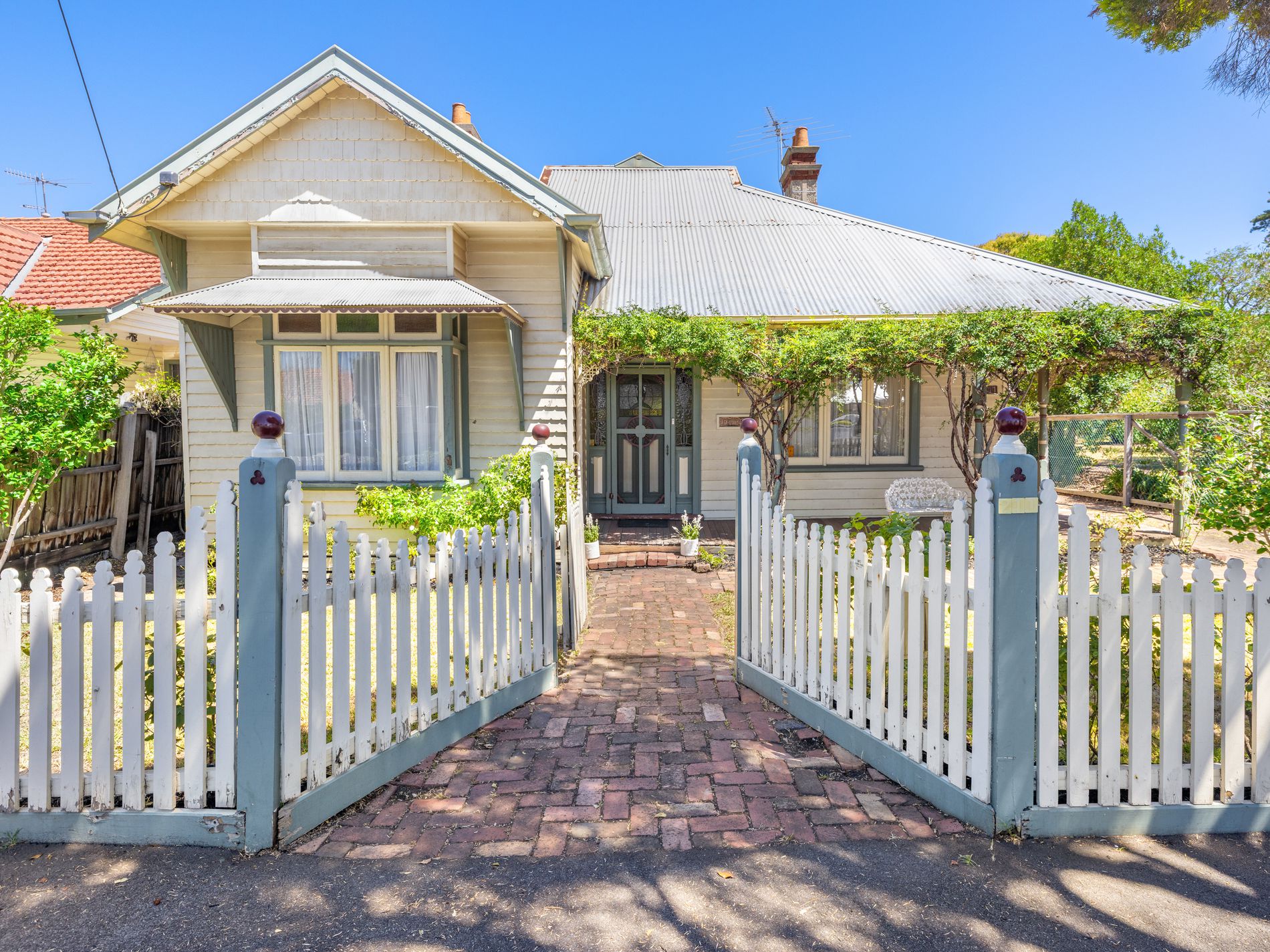 211 Melbourne Road, Williamstown