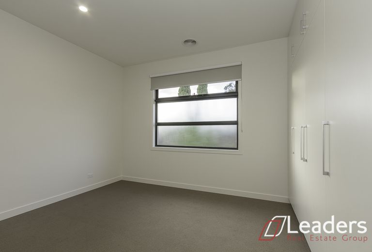 3 Legend Avenue, Glen Waverley