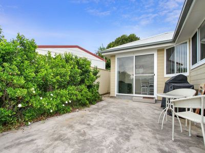 2 / 41 Addison Avenue, Lake Illawarra