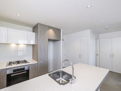 502 / 2 Tiger Way, Claremont