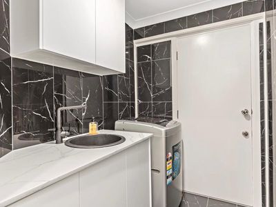 27 Solander Avenue, West Hoxton