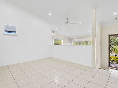 94 Passerine Drive, Rochedale South