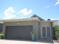 102 / 1 Sauvignon Parade, Upper Coomera