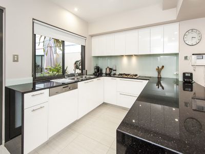 1 / 8 Hordern Street, Victoria Park