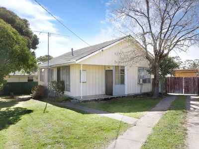 2 Sinclair Cres, Seymour