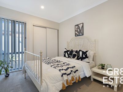 22 PANAMA ROAD, Cranbourne West