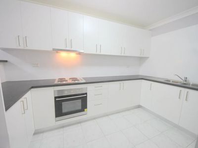 10 / 54 Sir Joseph Banks St, Bankstown