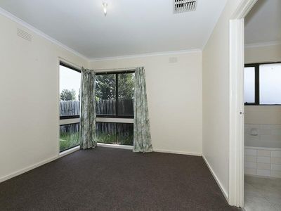 26 Rosella Avenue, Werribee