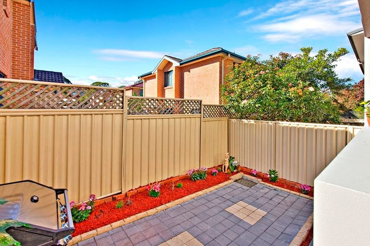 47 Henley Road, Homebush West