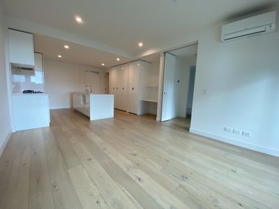 M709 / 188 Macaulay Road, North Melbourne