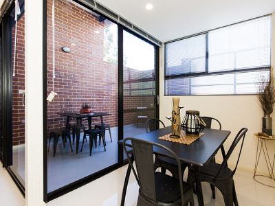 12 / 33 Windsor Street, Perth