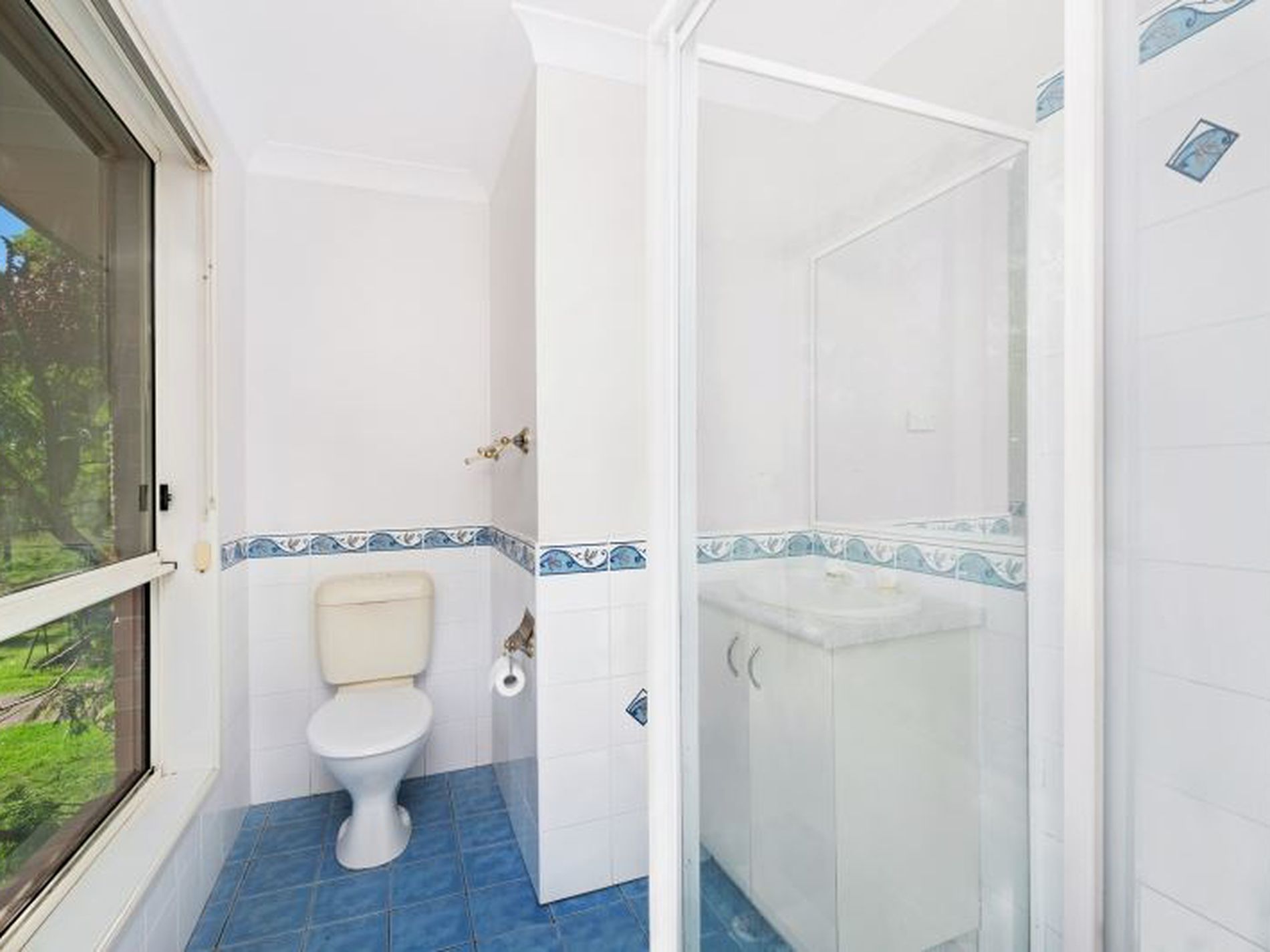 1 Bushland Avenue, Mollymook