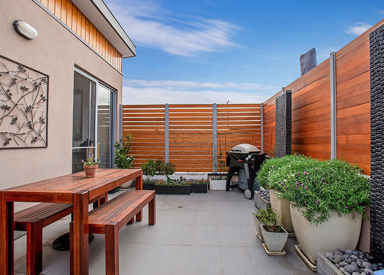 3 / 30 Irvine Crescent, Brunswick West