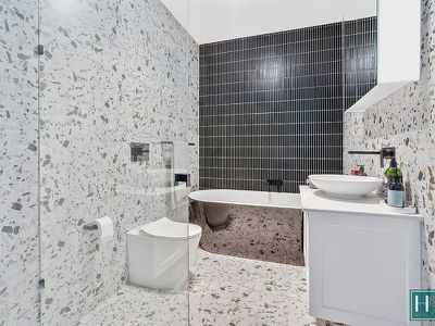 25 MILLICENT AVENUE, Bulleen