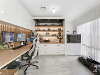 4 Freesia Way, Hamlyn Terrace