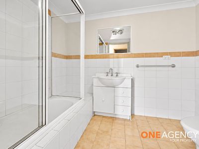 2 / 2-4 Fourth Avenue, Blacktown