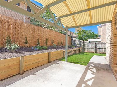 6 / 4 Fermont Street, Underwood