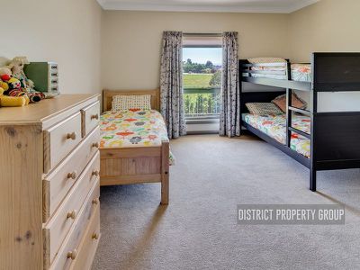 12 Bay View Way, Mountain Bay