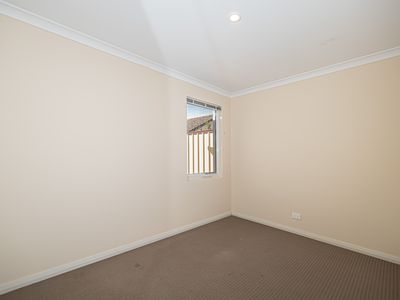 2 / 20 Locksley Avenue, Armadale