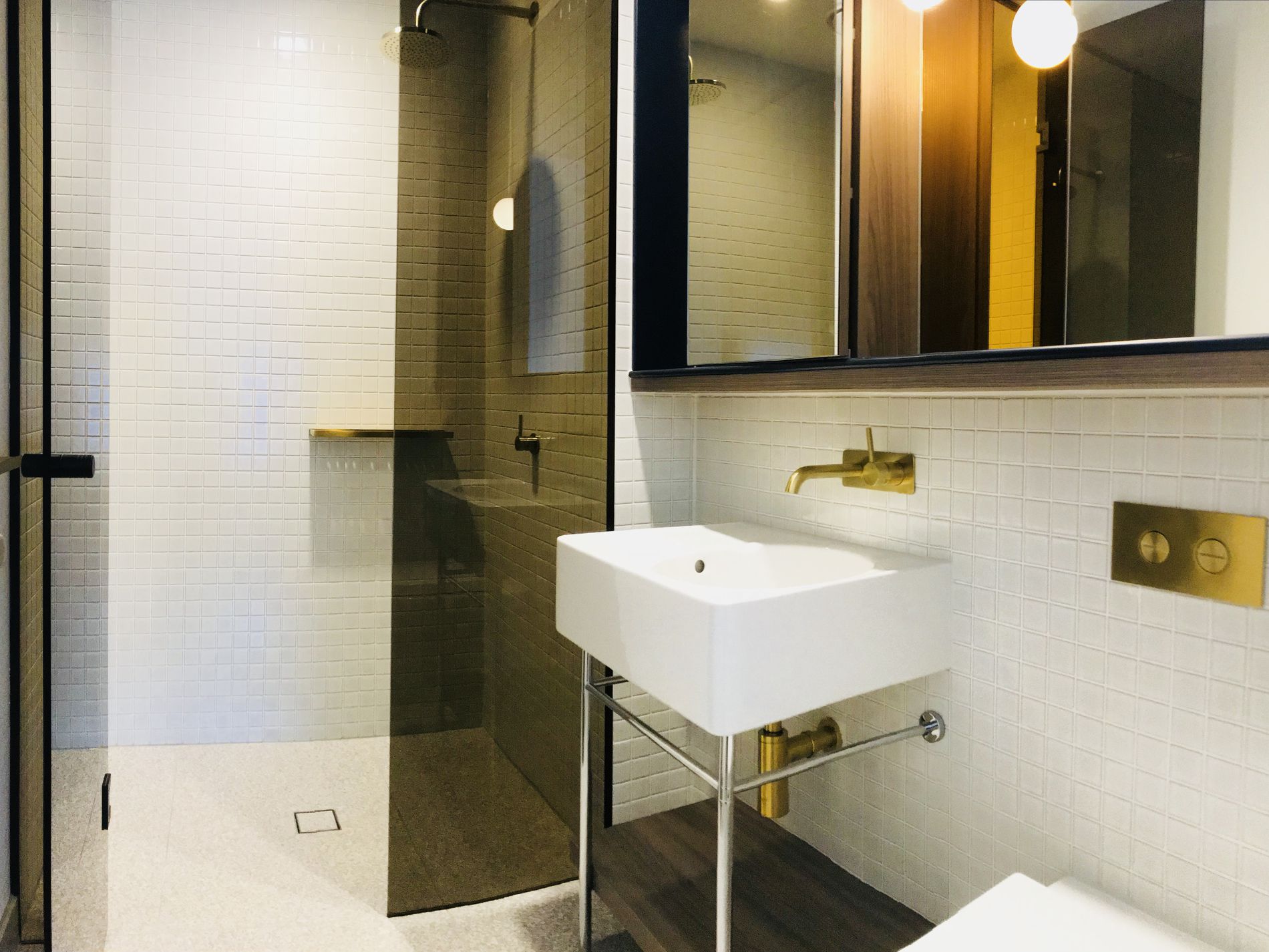 911 / 160 Victoria Street, Carlton