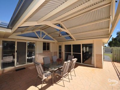 1 Hastings Court, Dubbo