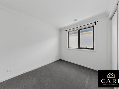 5 Knotwood Street, Narre Warren