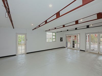 8 Shearn Crescent, Doubleview