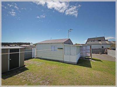 8 Hart Street, Foxton Beach