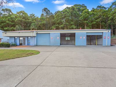 1 / 4 Commerce Court, Forster