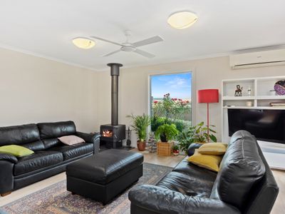 11 Henry Court, Normanville
