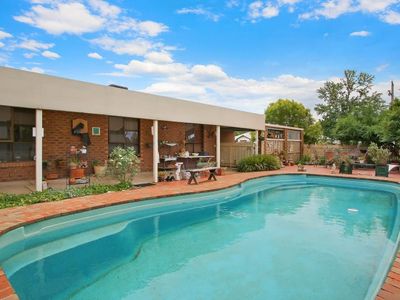 82 Ready St, Rutherglen