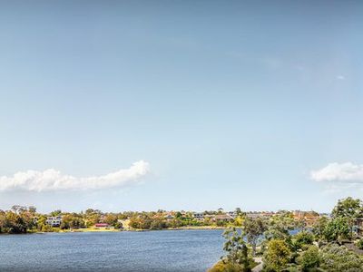 803E / 1 Saintly Entrance, Burswood