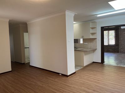 24 Glenwood Way, Balcatta