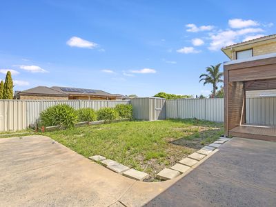8 Dewvale Place, Craigieburn