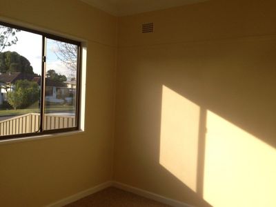 39 Parkes Street, Oak Flats