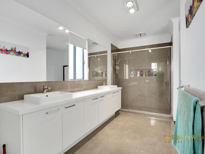 25 Praline Street, Manor Lakes