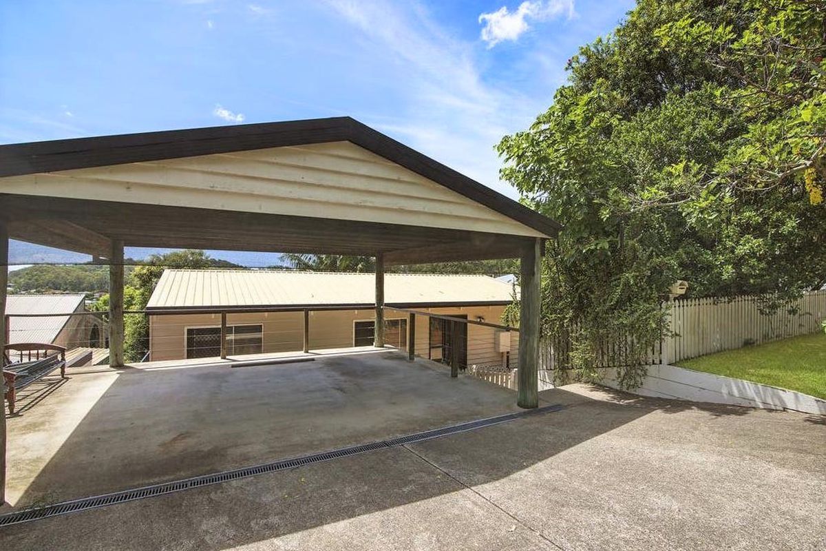 52 Hoffschildt Drive, Currumbin Waters