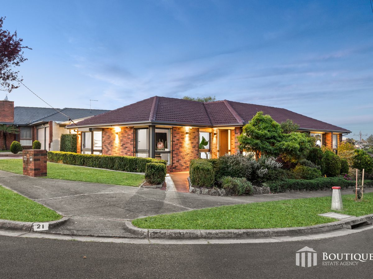 21 Bellbrook Drive, Dandenong North