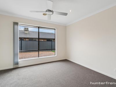 18 Villiers Drive, Point Cook
