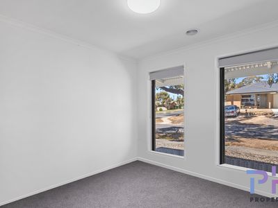 35 Irontree Close, Kangaroo Flat