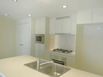 2010 / 46 Walker Street, Rhodes